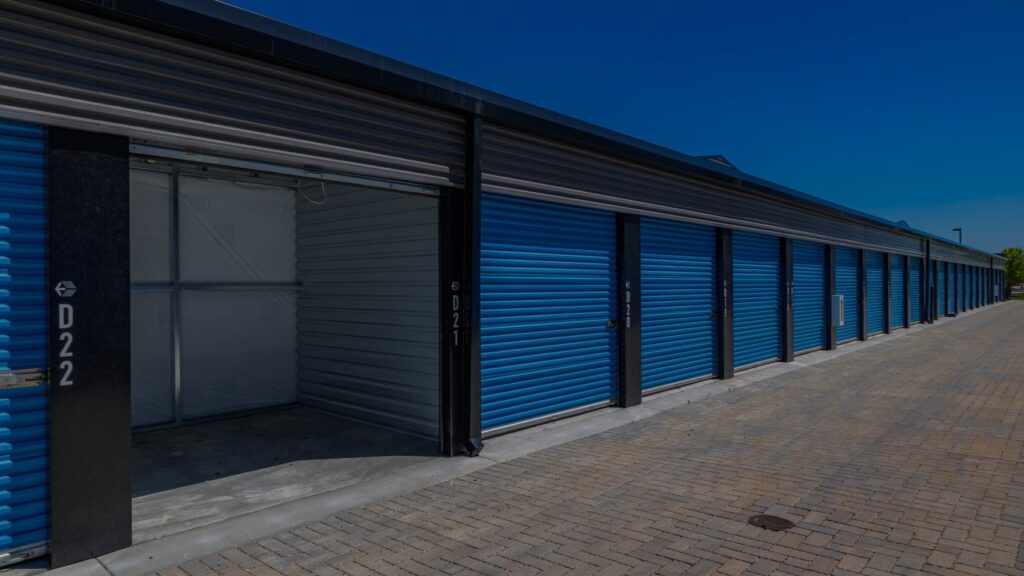 elevate-self-storage-drive-up-units